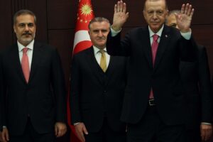 حكومة أردوغان لحل الملف السوري